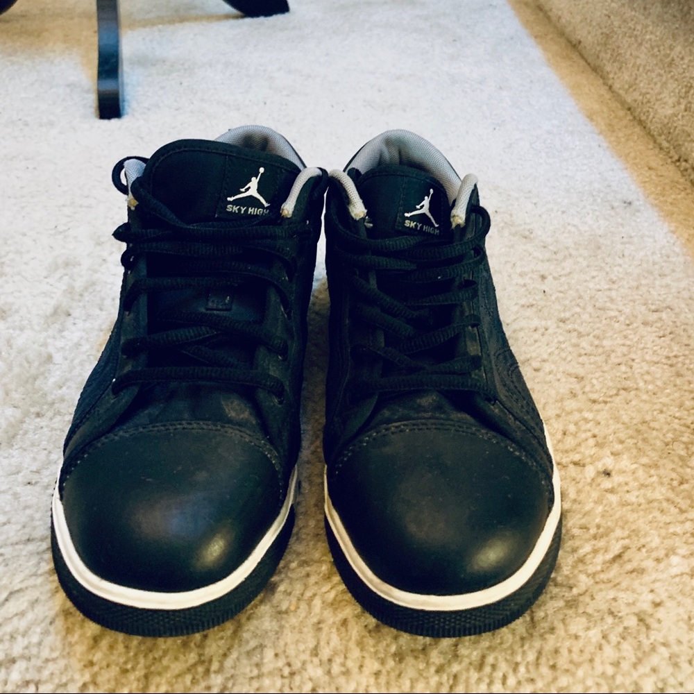 Nike Air Jordan Sky High Retro low top men sneaker